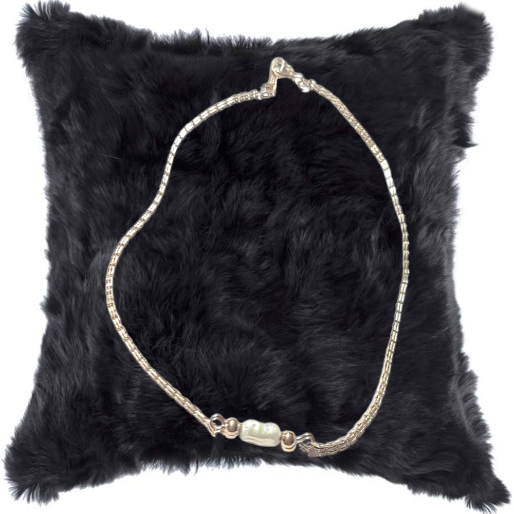 Avon ~ Elegant Gold Tone Bracelet with Faux Pearl Accent